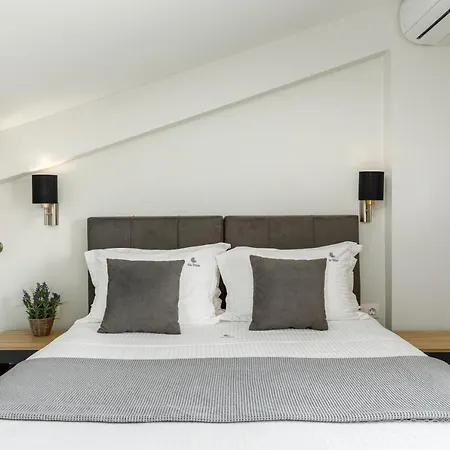 Ilis Apartment