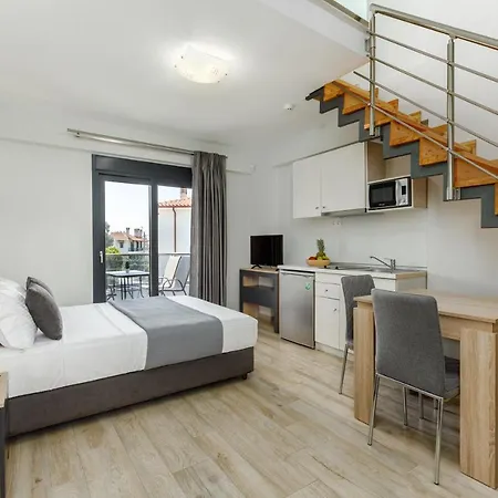 아파트 Ilis 니키티